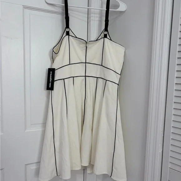 Karl Lagerfeld Black and Cream Label Detail - Picture 5 of 6